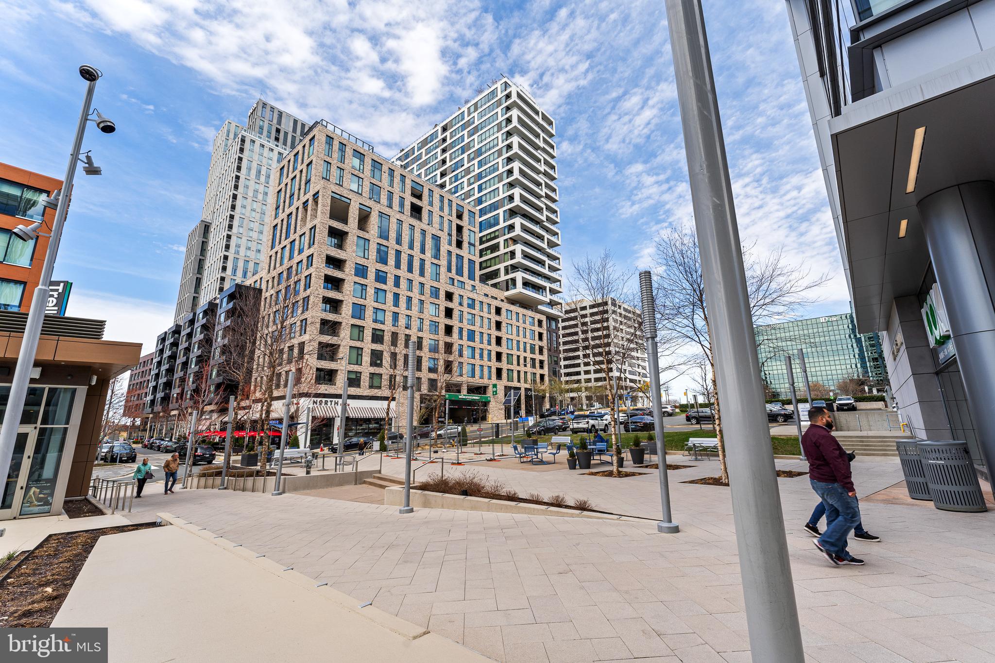 THE VERSE CONDO - Residential