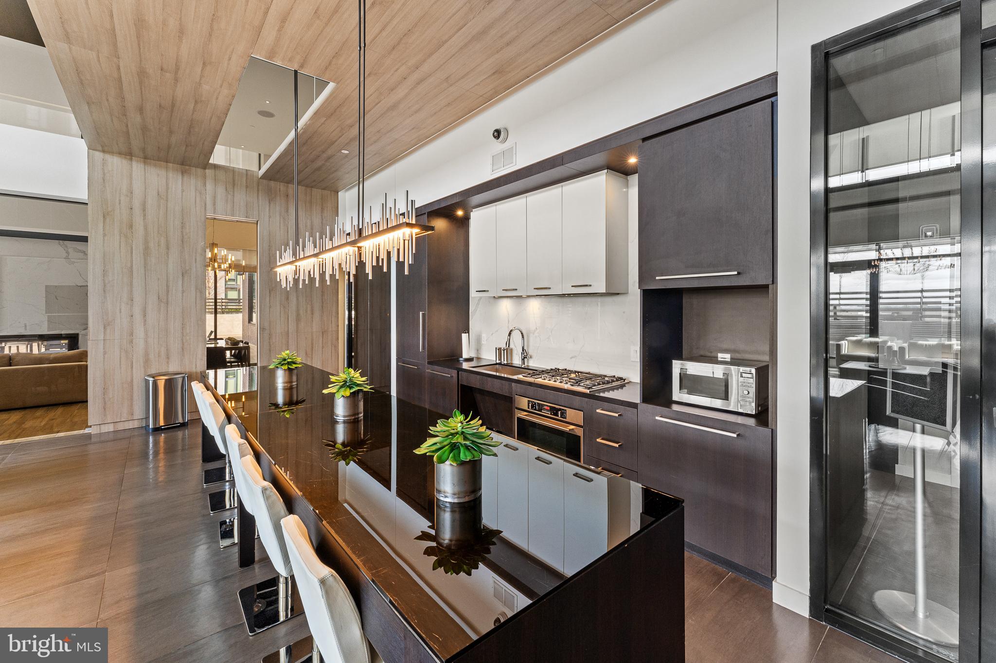 THE VERSE CONDO - Residential