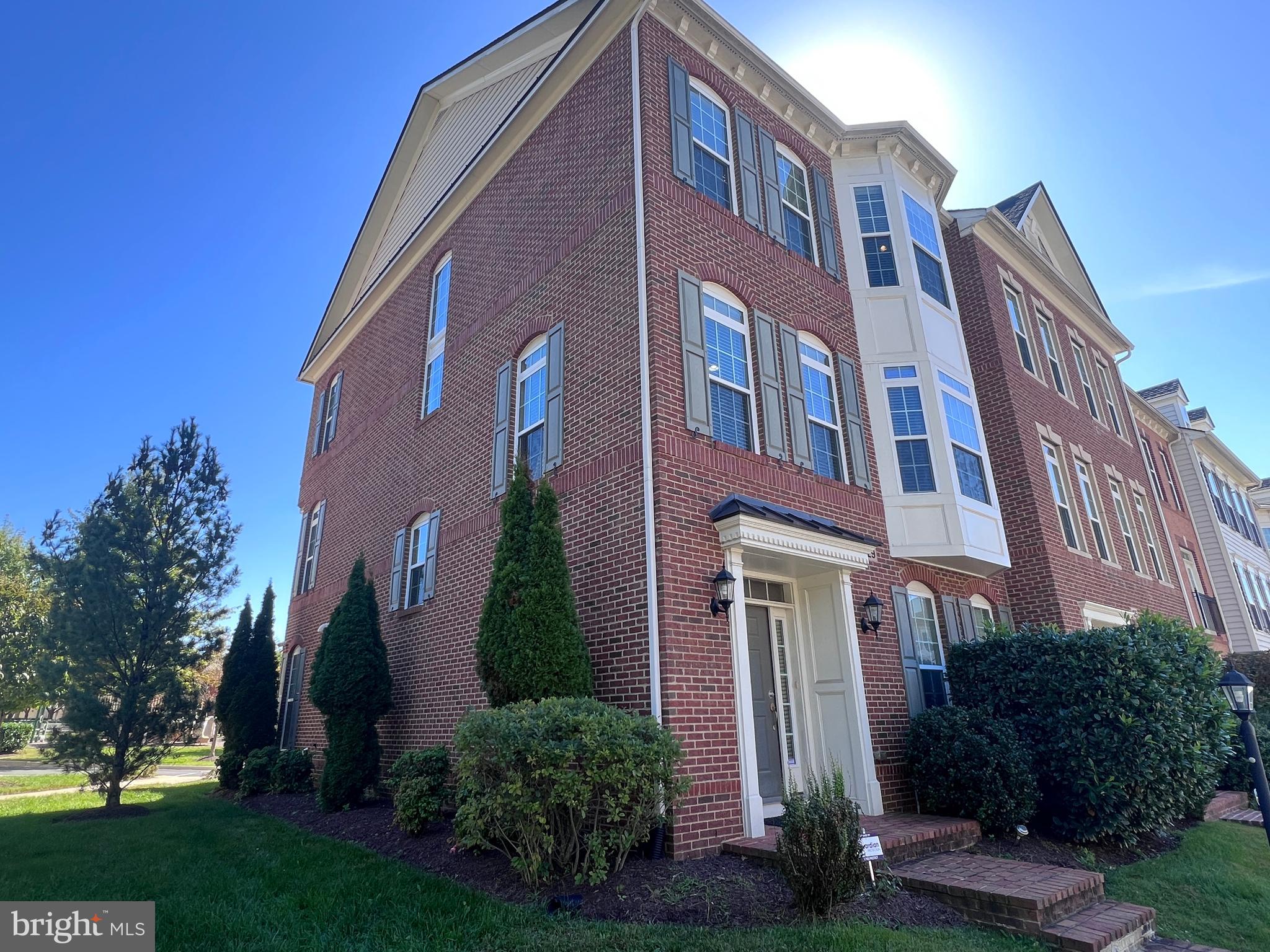 QUINCE ORCHARD PARK - Residential Lease