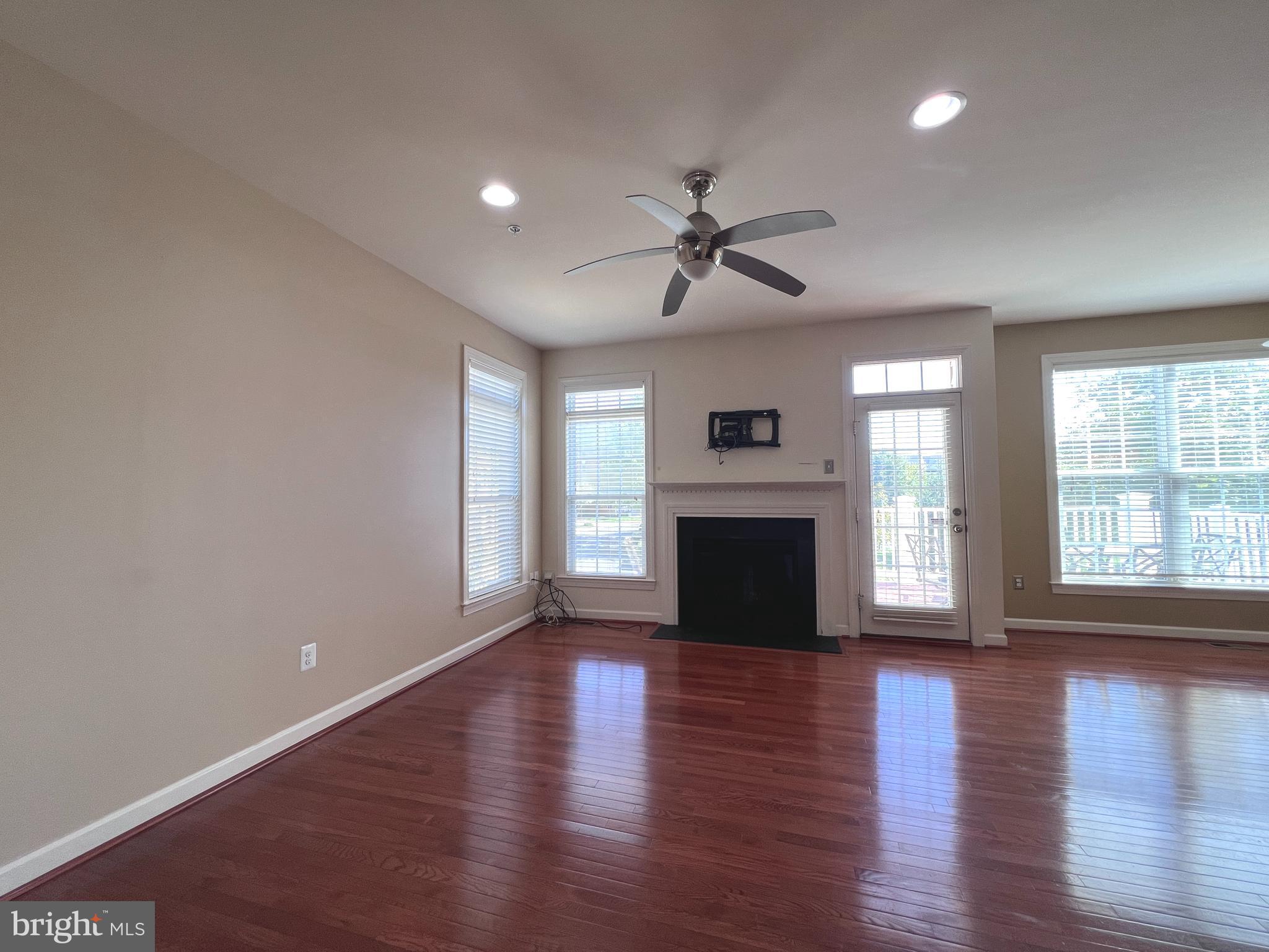 QUINCE ORCHARD PARK - Residential Lease