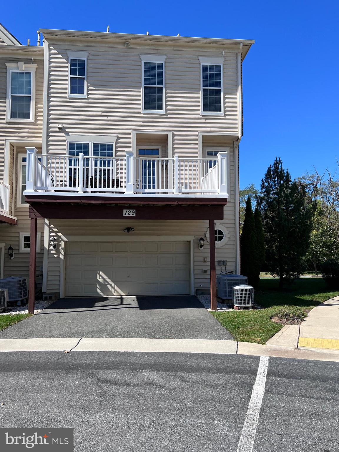 QUINCE ORCHARD PARK - Residential Lease