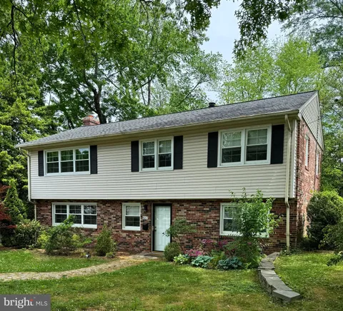 4217 University Drive, Fairfax, VA MLS: VAFC2008278