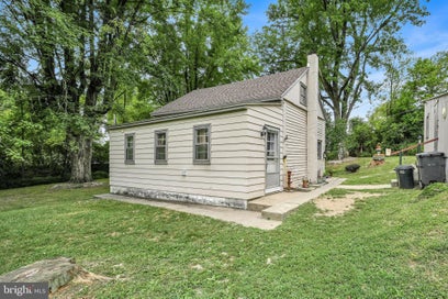 1325 MOSELEM SPRINGS ROAD HAMBURG PA 19526
