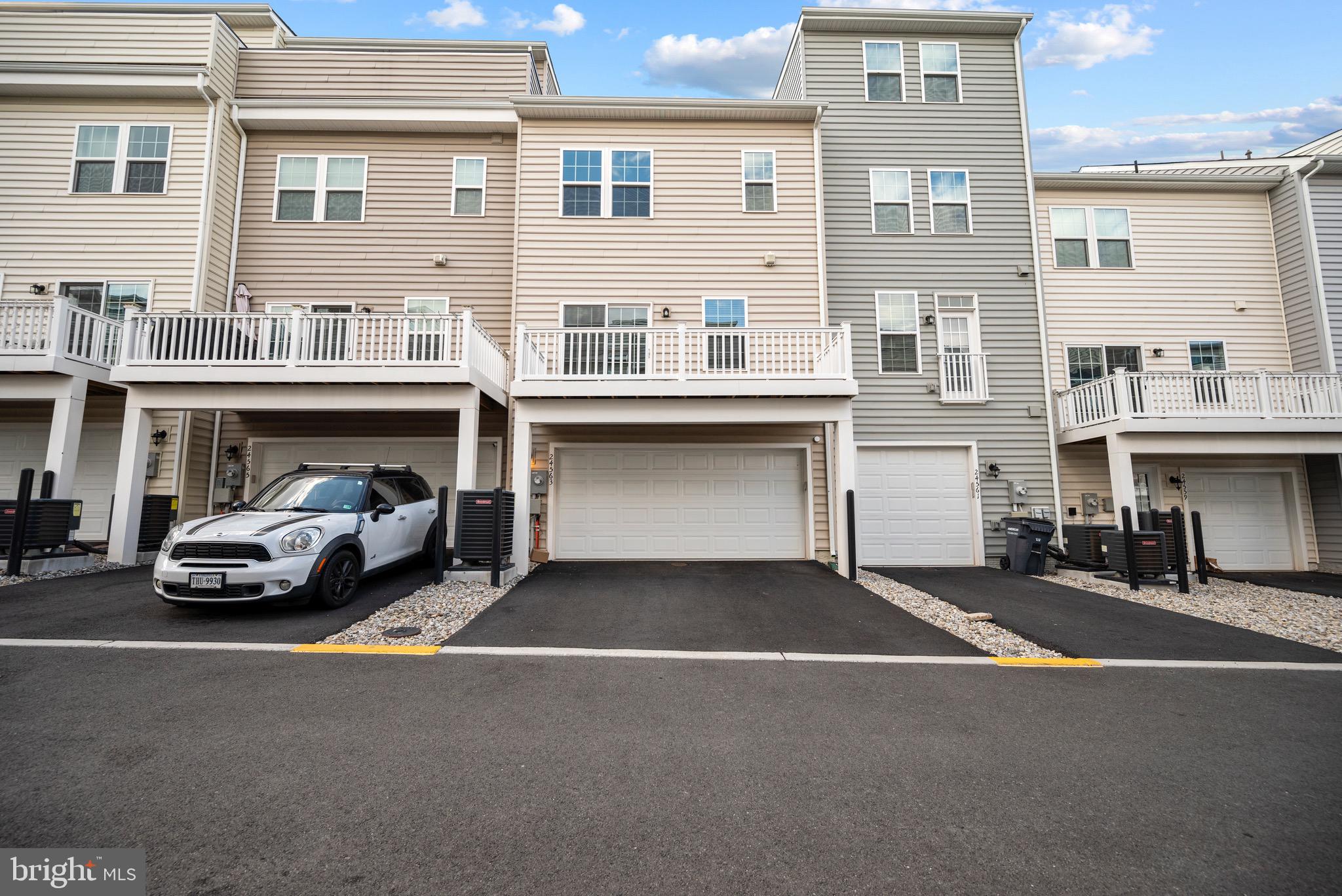 ARCOLA - Residential Lease