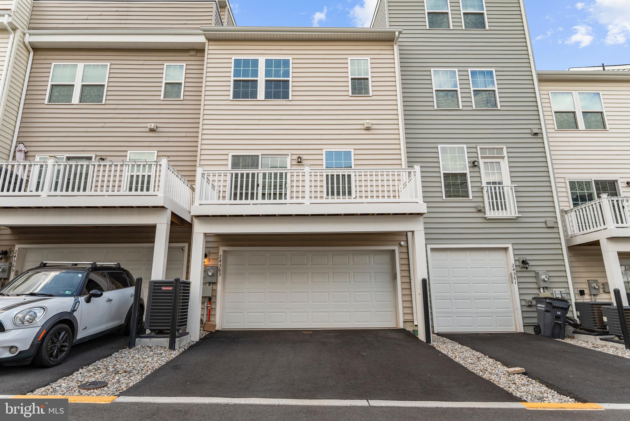 ARCOLA - Residential Lease