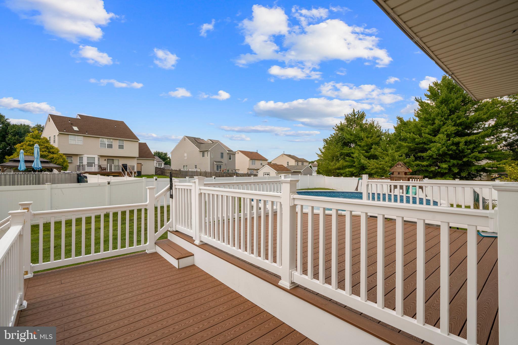 409 PEWTER COURT