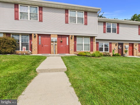 Townhouse For Sale - 1631 Long Drive<br/> York County, New York, PA 17406