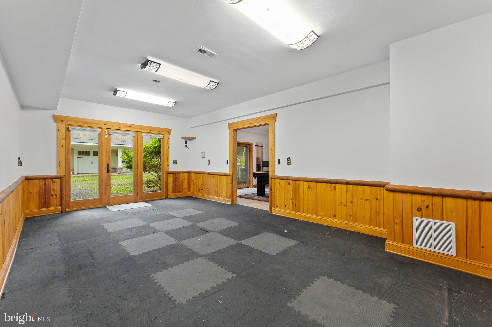 BROOKSHIRE - Residential