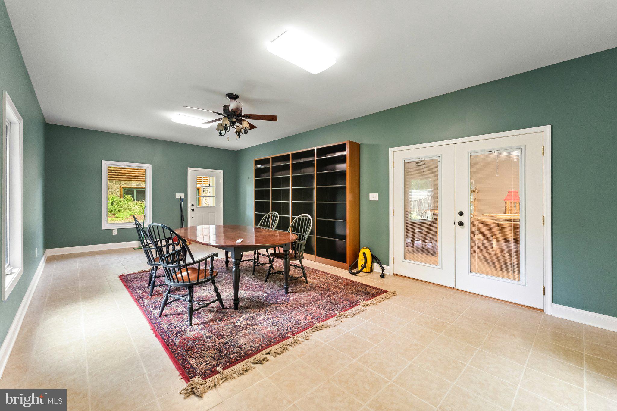 BROOKSHIRE - Residential