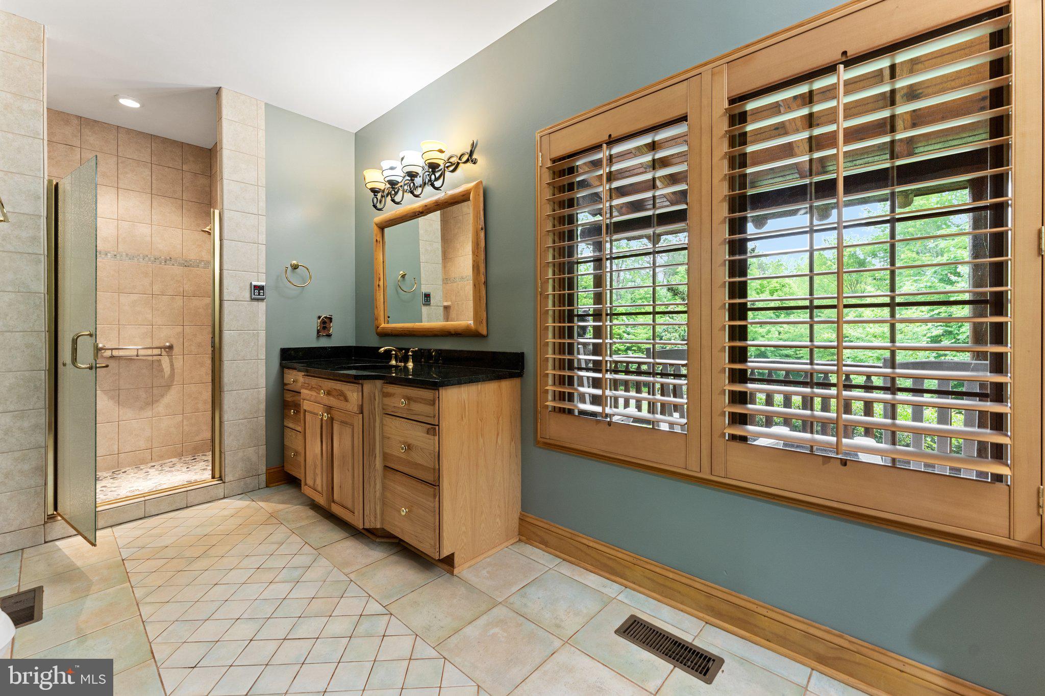 BROOKSHIRE - Residential