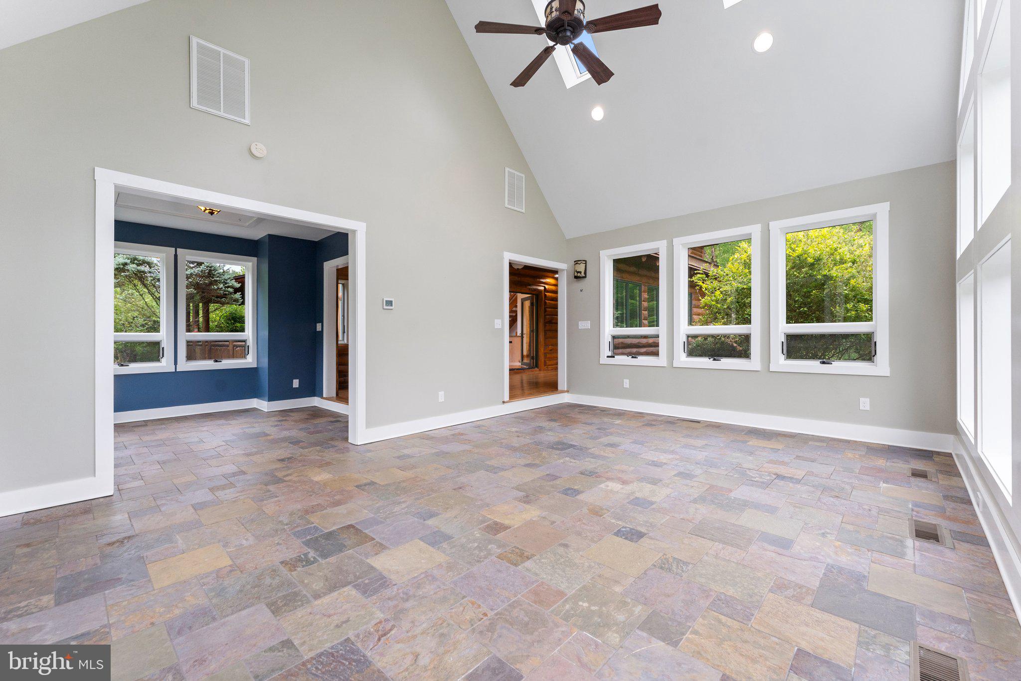 BROOKSHIRE - Residential