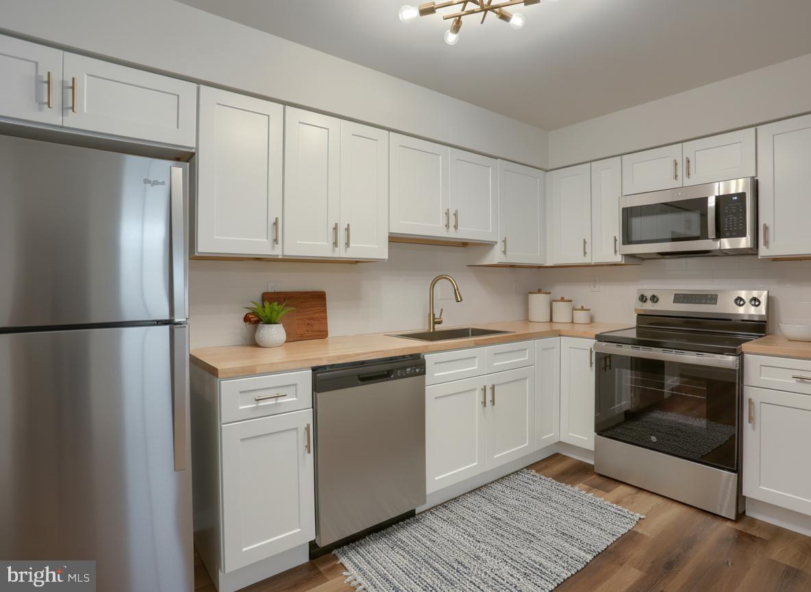 44 TOWNVIEW DRIVE H-44