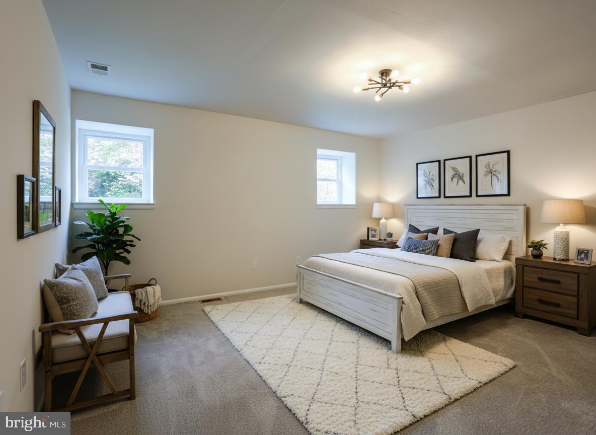 FARM HOMES W GROVE - Residential