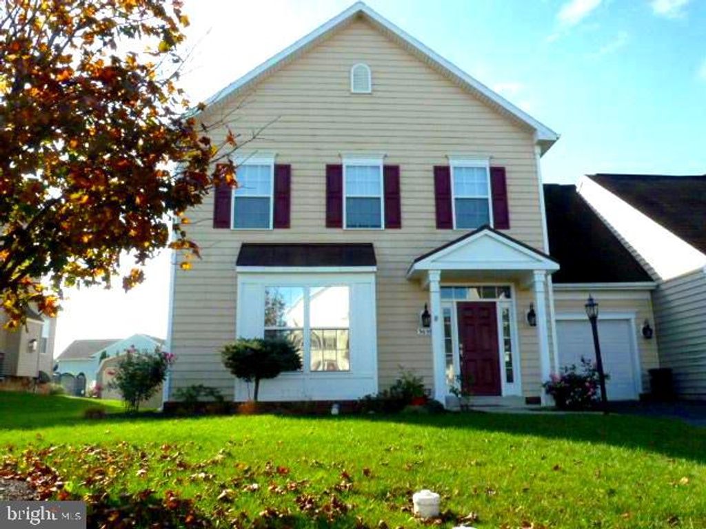 Photo of 3650 Rolling Hills Drive, GREENCASTLE, PA 17225 (MLS # PAFL2029158)