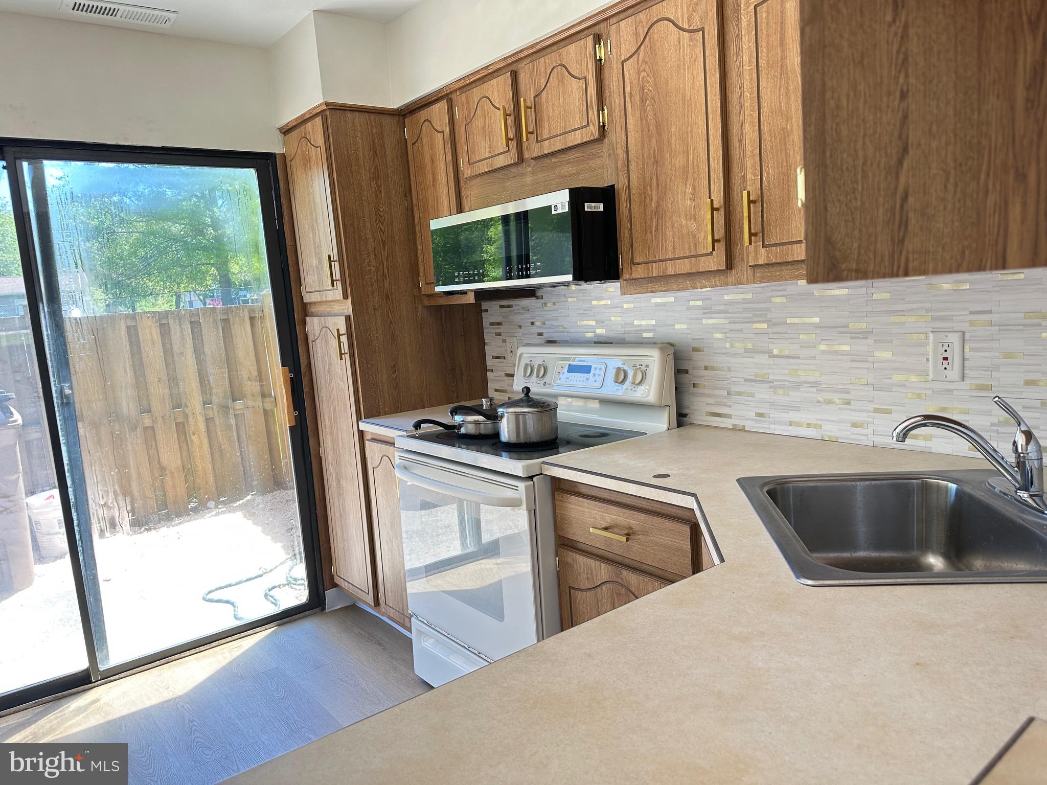 CENTENNIAL RIDGE - Residential
