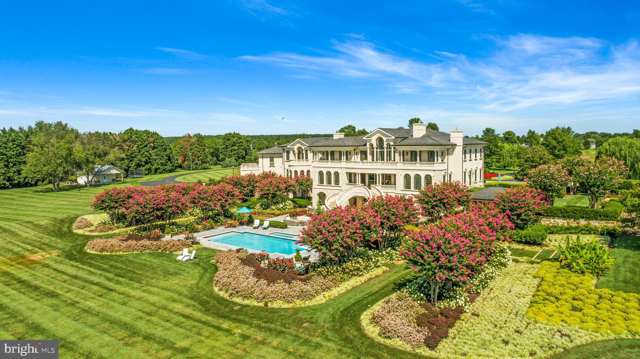 200 BRIDGEVIEW LANE