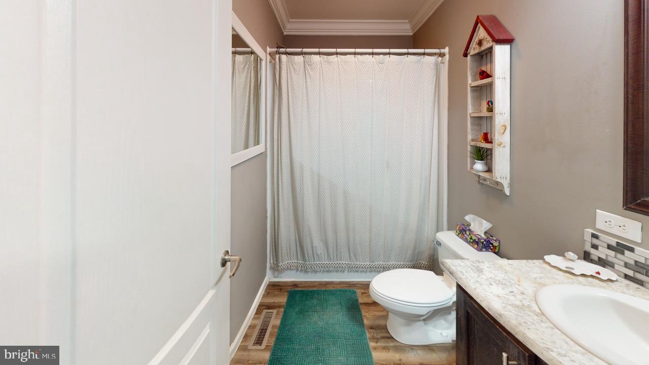 RUSHING RIVER FARMS - Residential