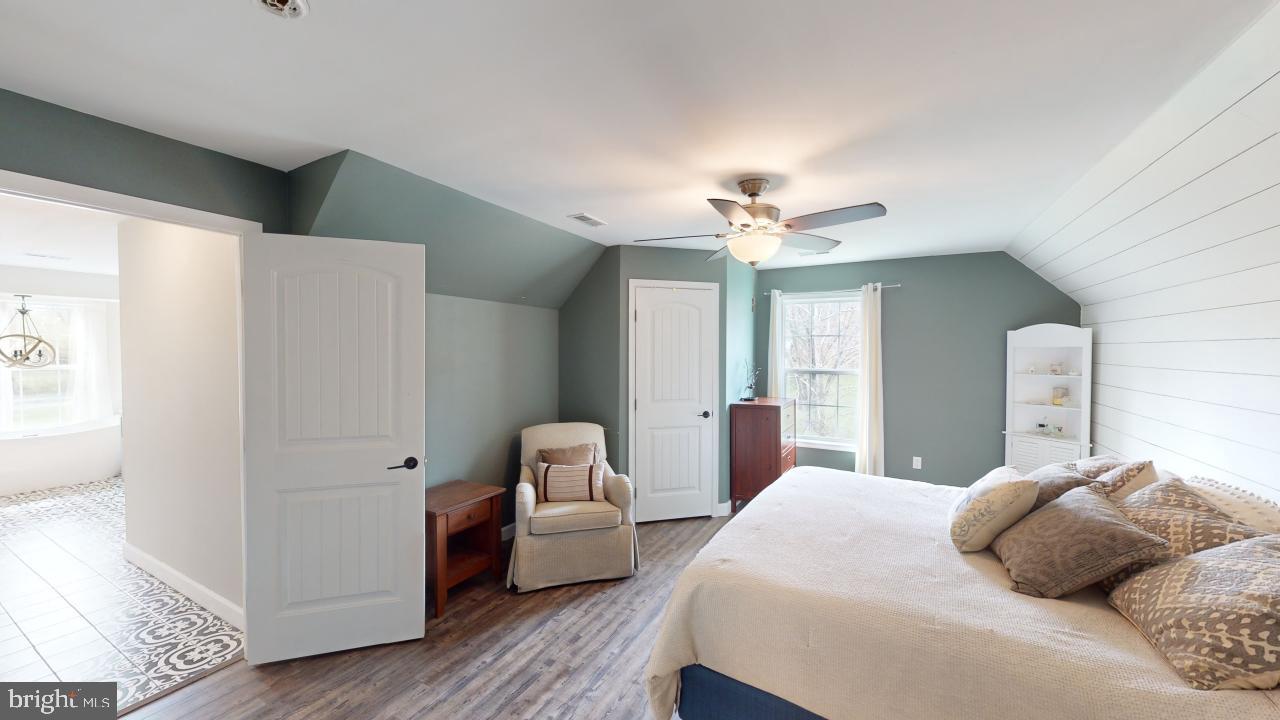 RUSHING RIVER FARMS - Residential