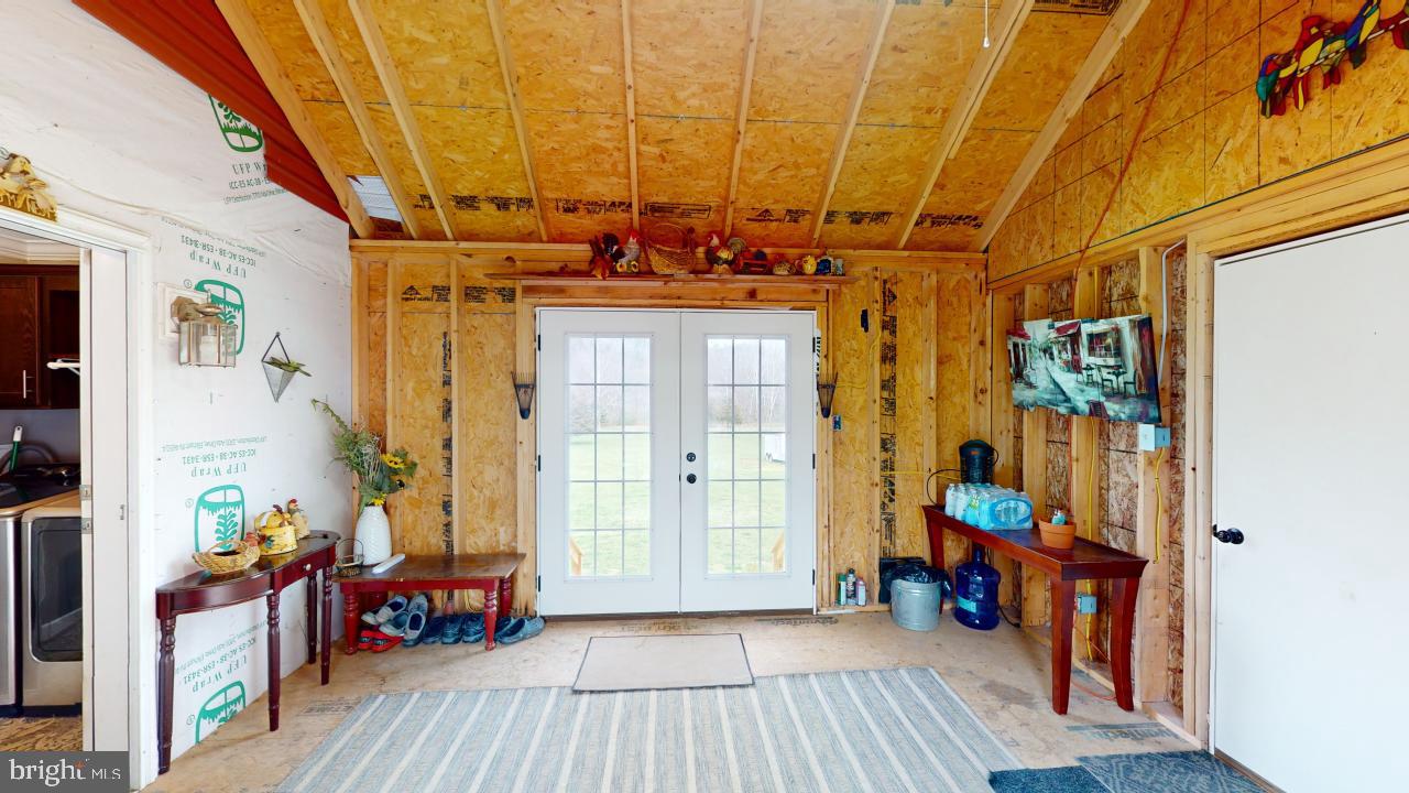 RUSHING RIVER FARMS - Residential