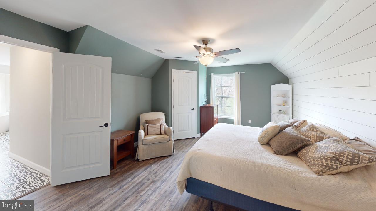 RUSHING RIVER FARMS - Residential