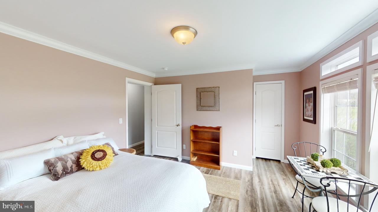 RUSHING RIVER FARMS - Residential