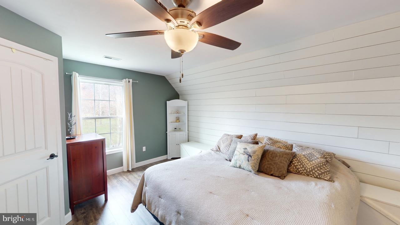 RUSHING RIVER FARMS - Residential