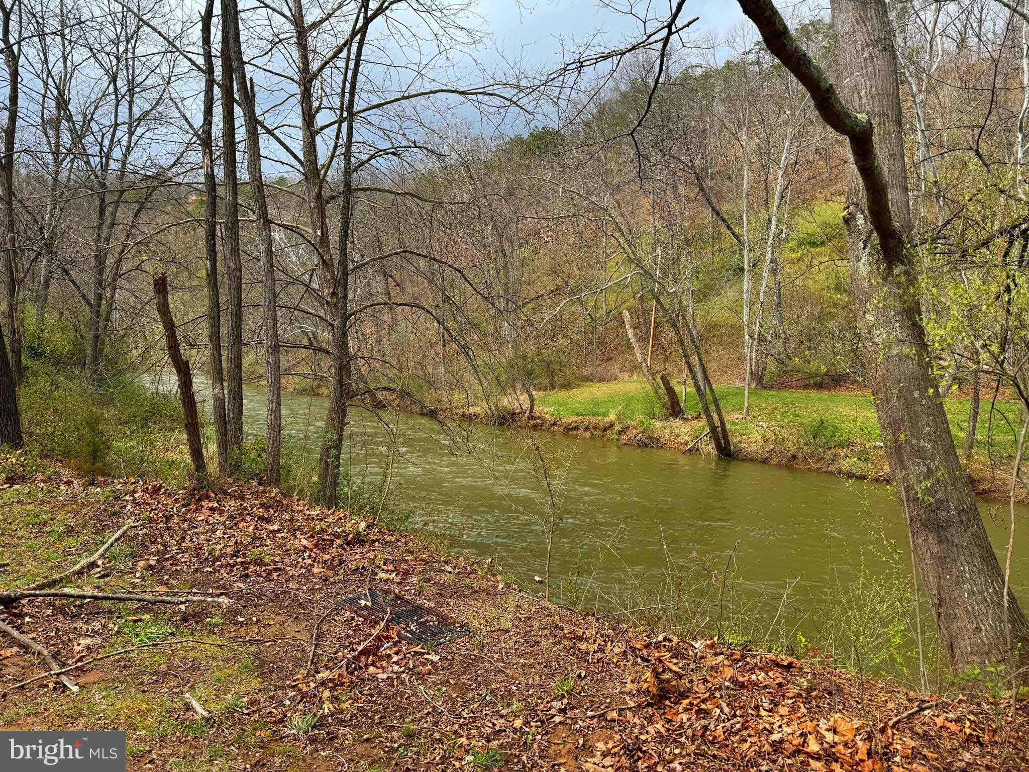 RUSHING RIVER FARMS - Residential