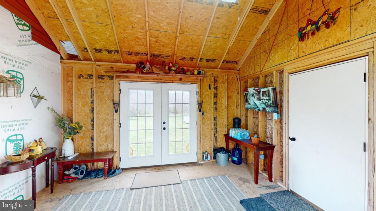 RUSHING RIVER FARMS - Residential