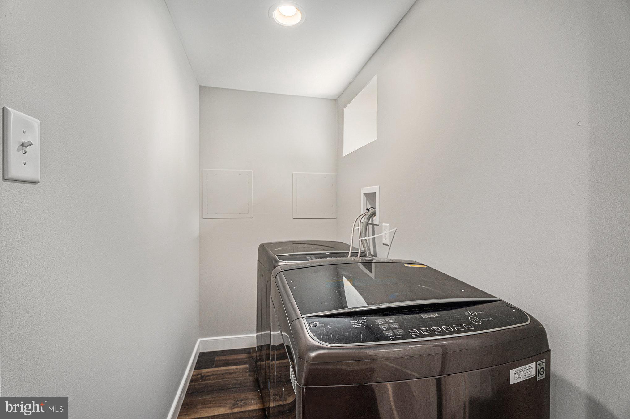 ROXBOROUGH - Residential