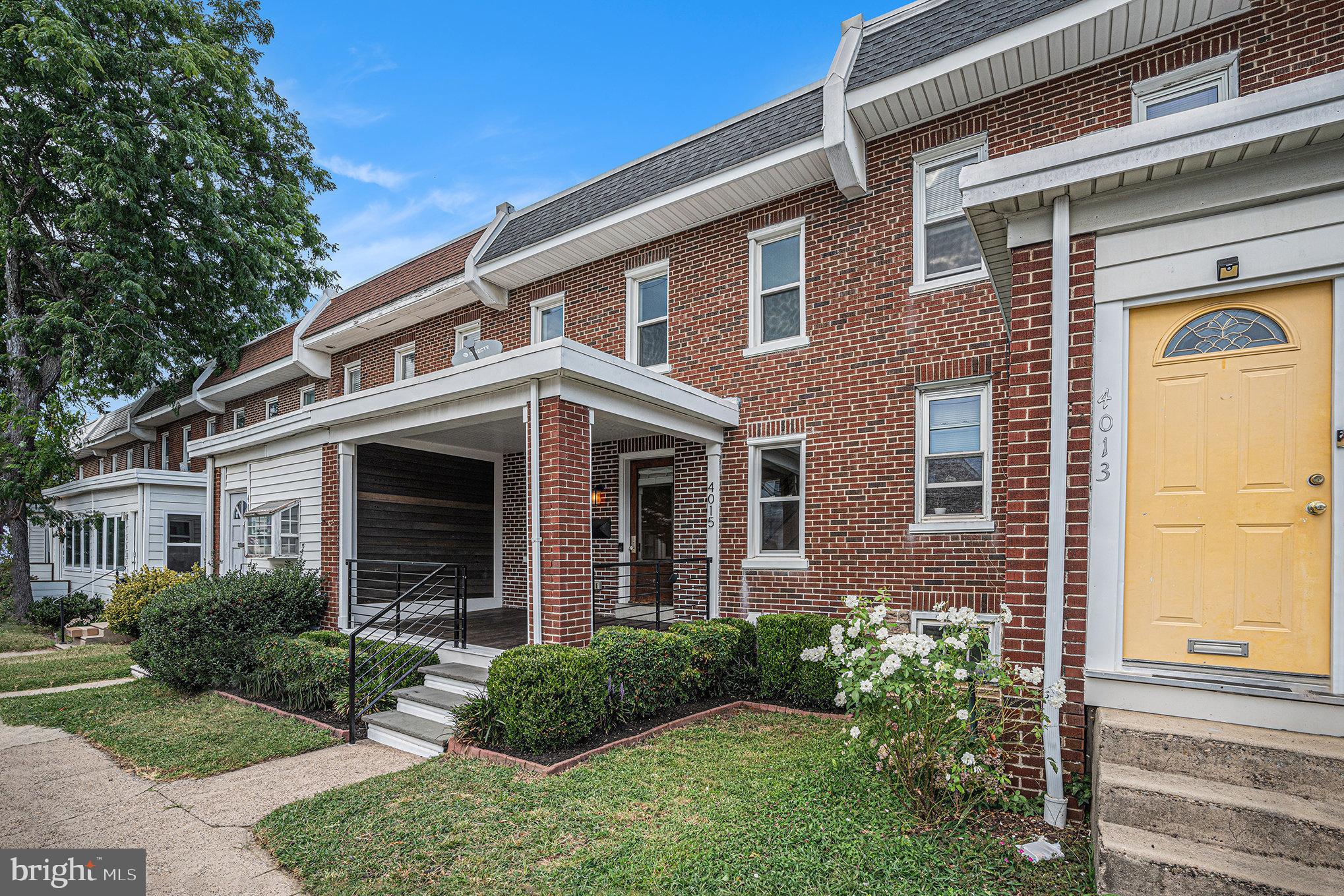 ROXBOROUGH - Residential