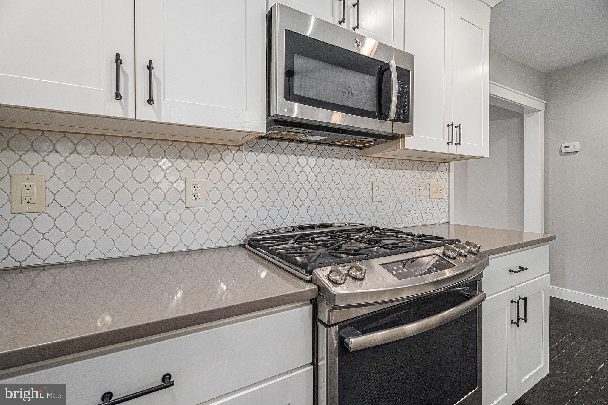 ROXBOROUGH - Residential