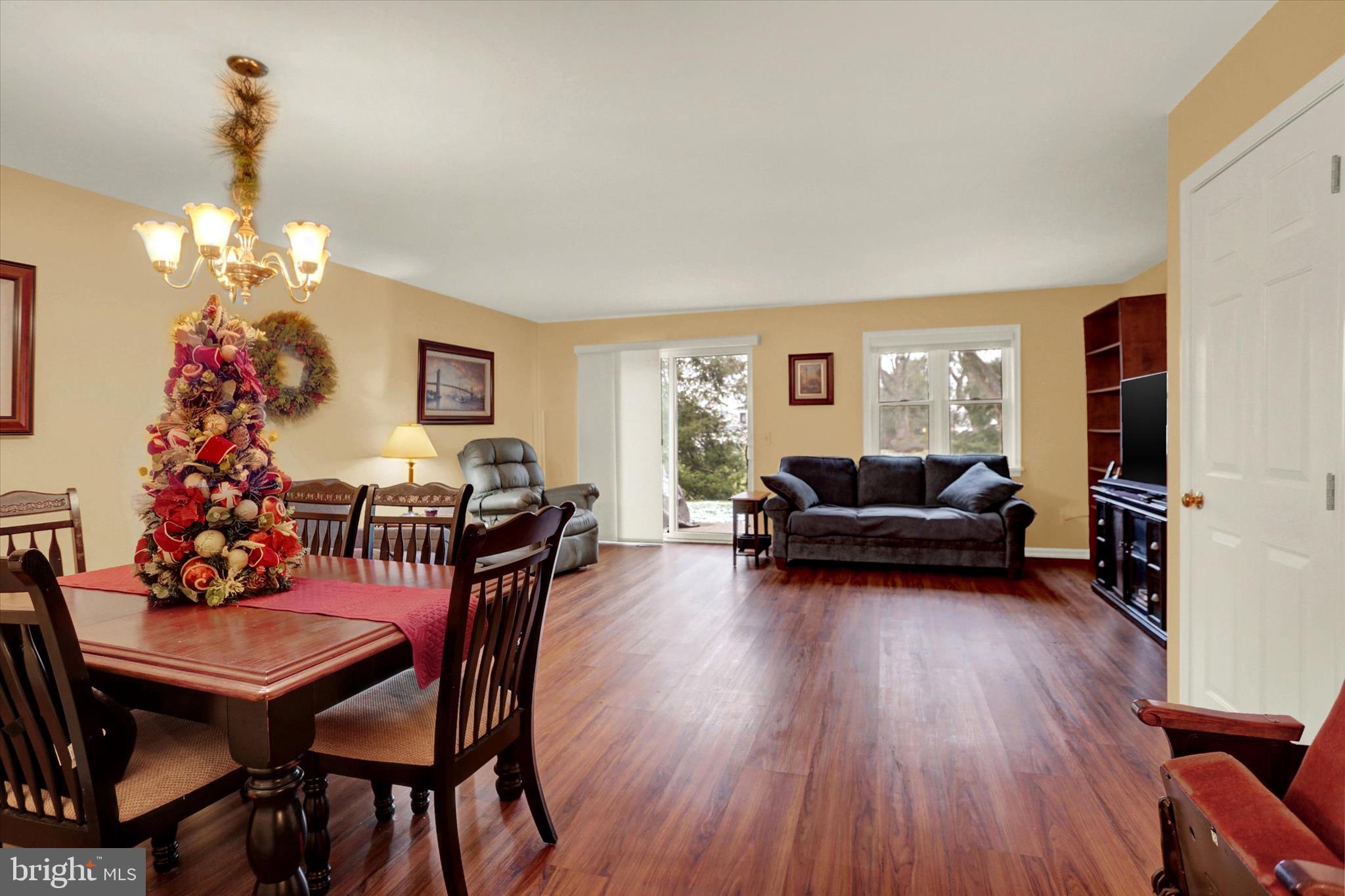 WOODLAND ESTATES - Residential