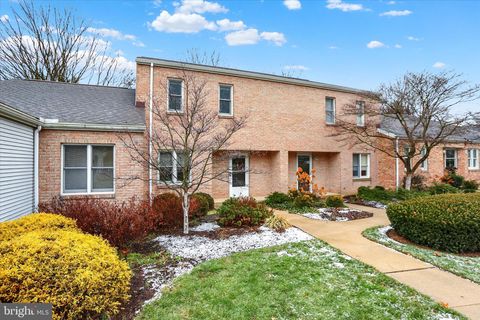 Photo of 24 Woodland Estate, LEBANON, PA 17042 (MLS # PALN2024116)
