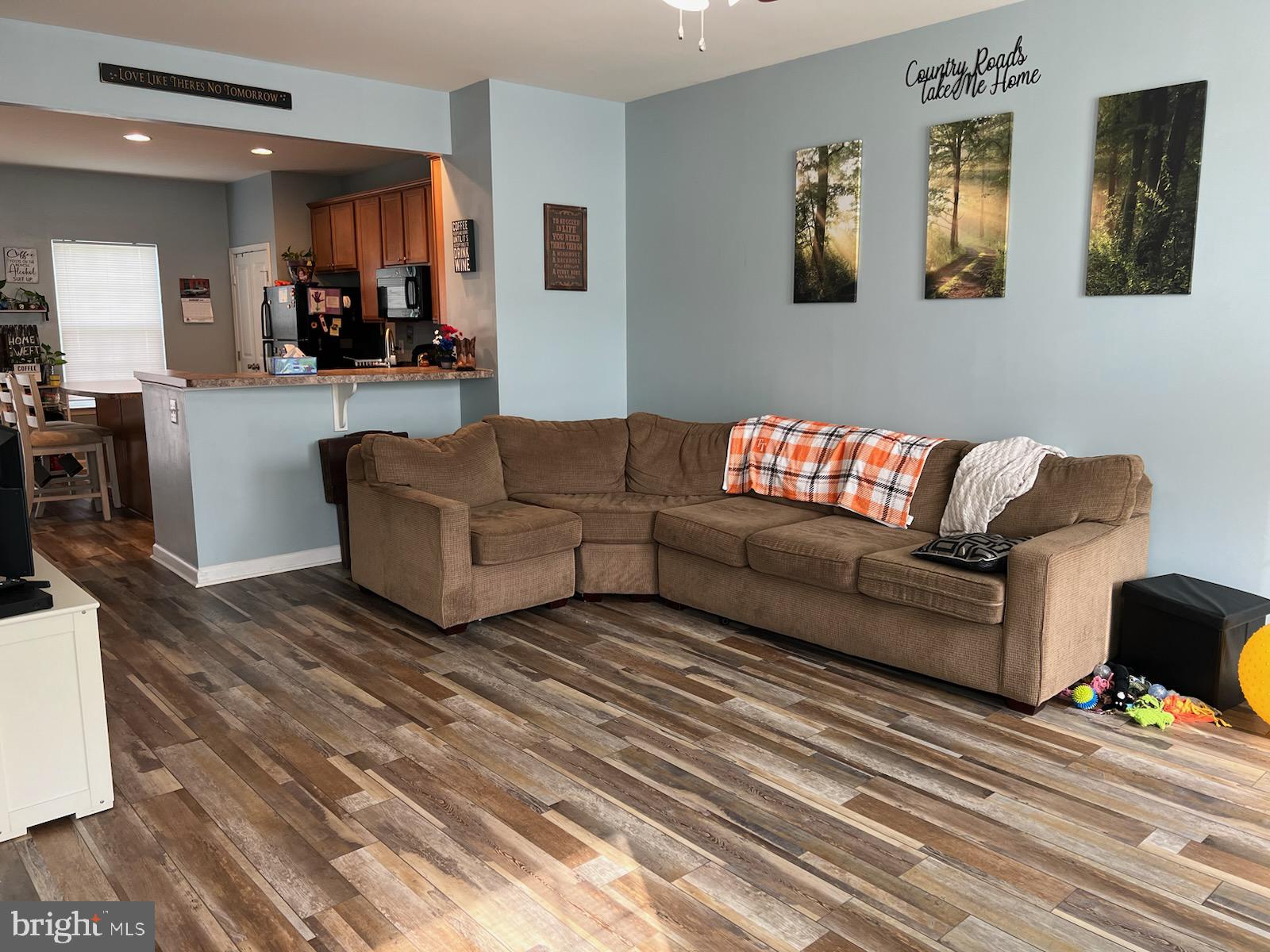 BROOKFIELD - Residential