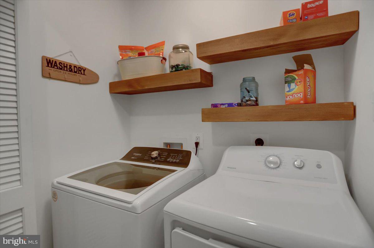 BROOKFIELD - Residential