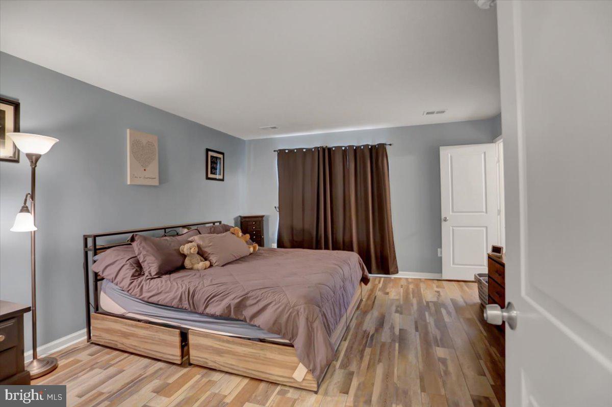 BROOKFIELD - Residential