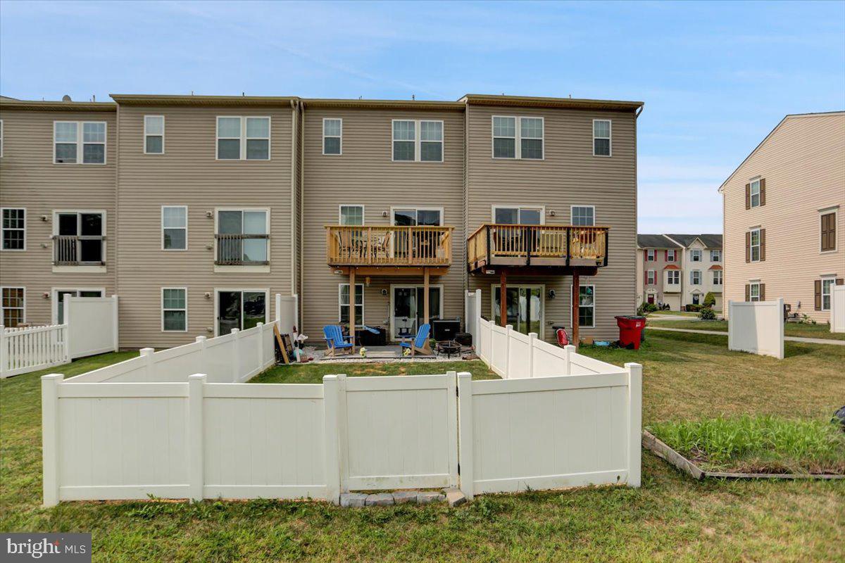 BROOKFIELD - Residential