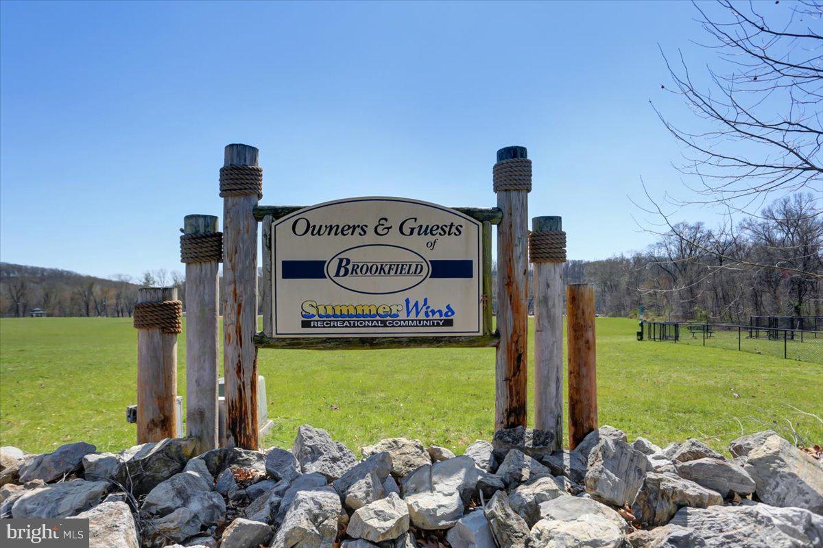 BROOKFIELD - Residential