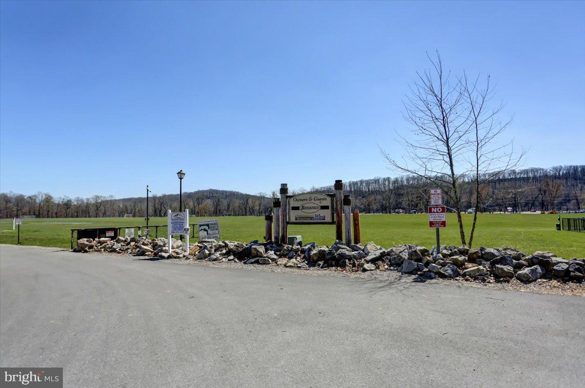 BROOKFIELD - Residential