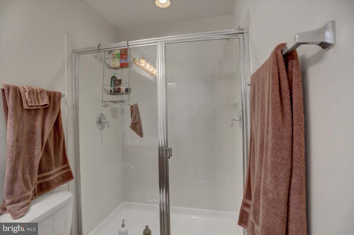 BROOKFIELD - Residential