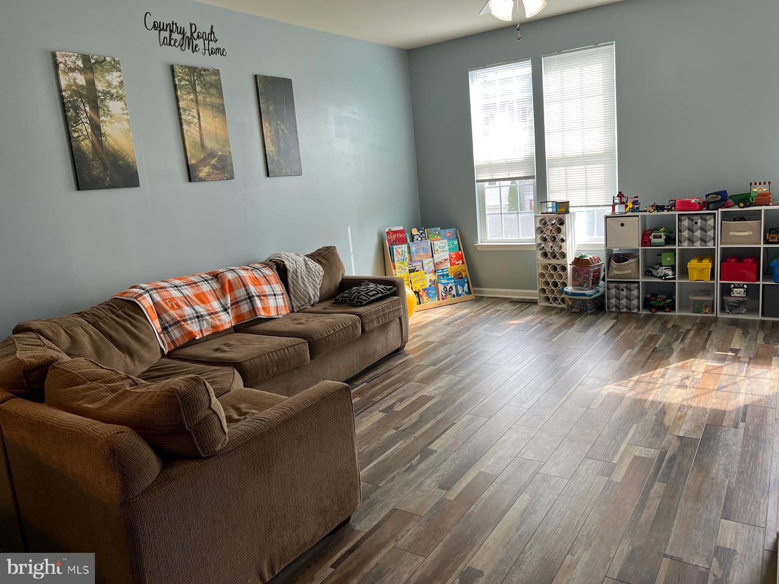 BROOKFIELD - Residential