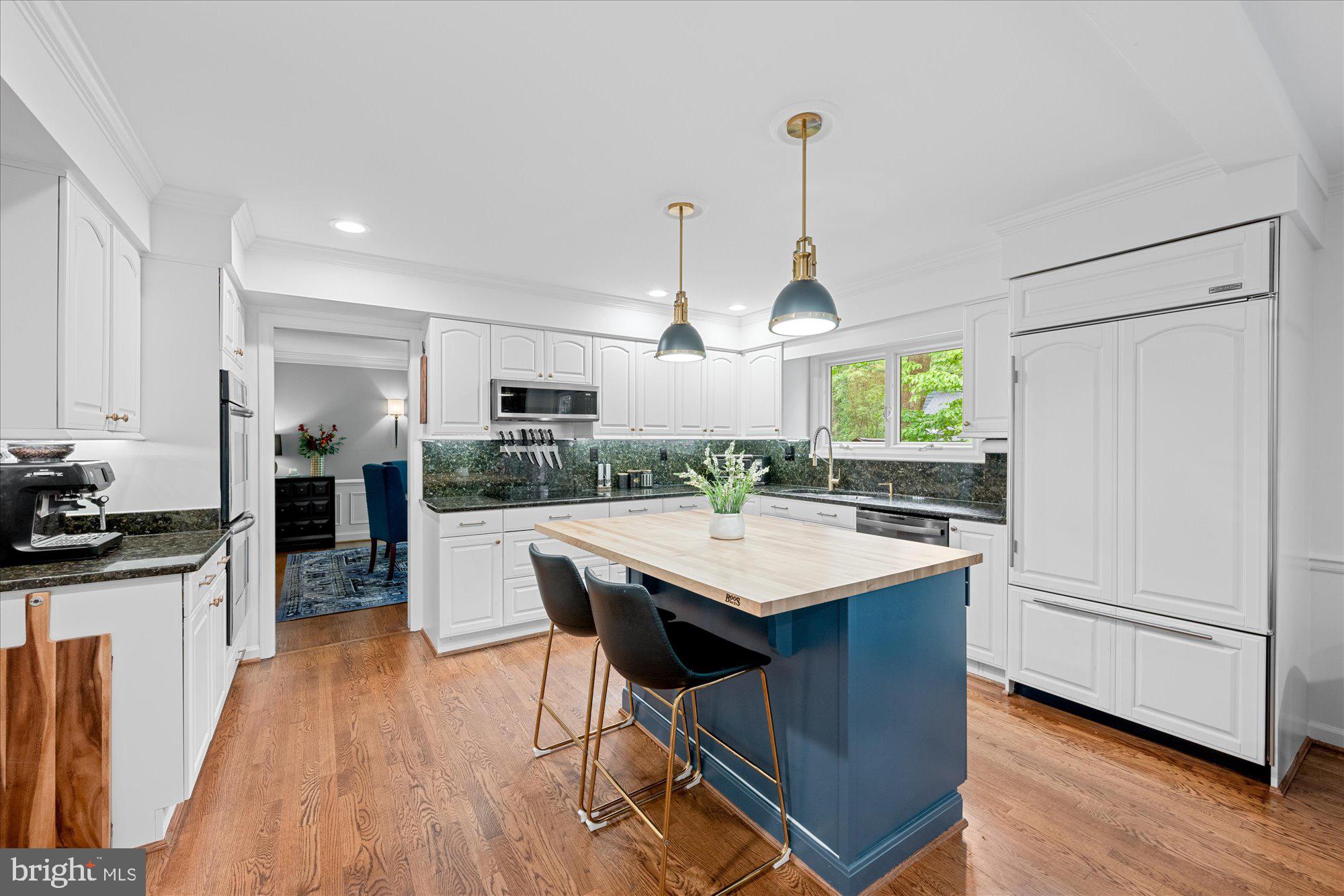 9225 ALDERSHOT DRIVE