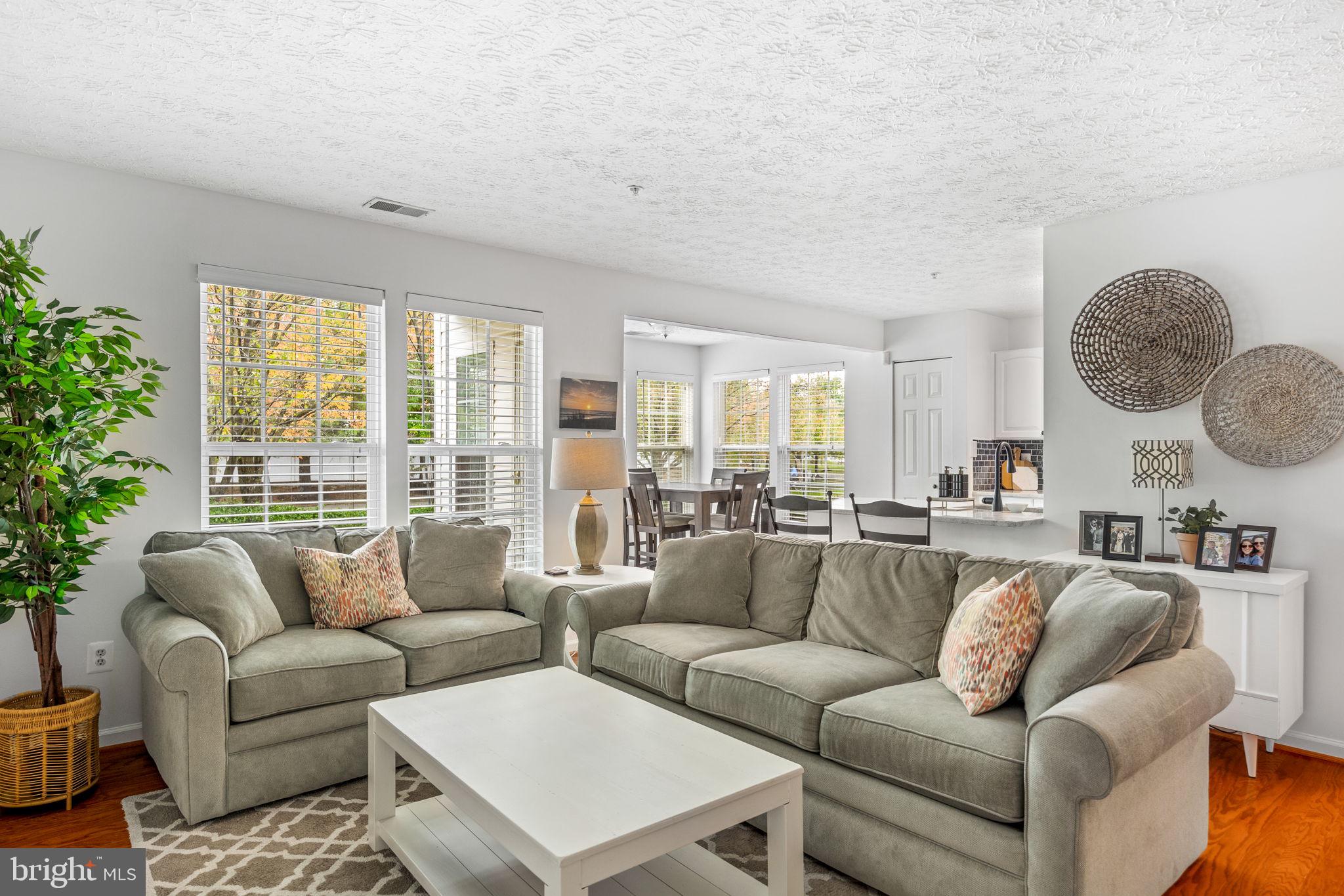 PINEY ORCHARD - Residential