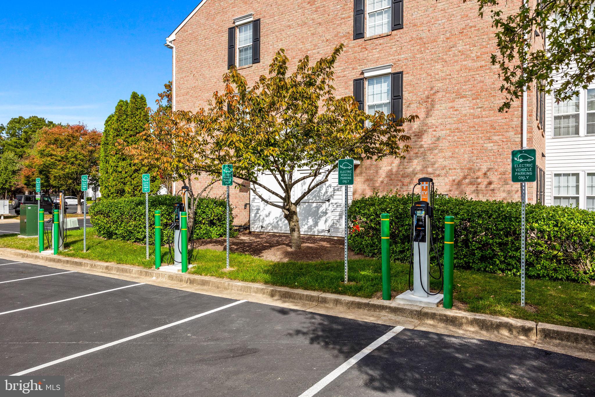 PINEY ORCHARD - Residential