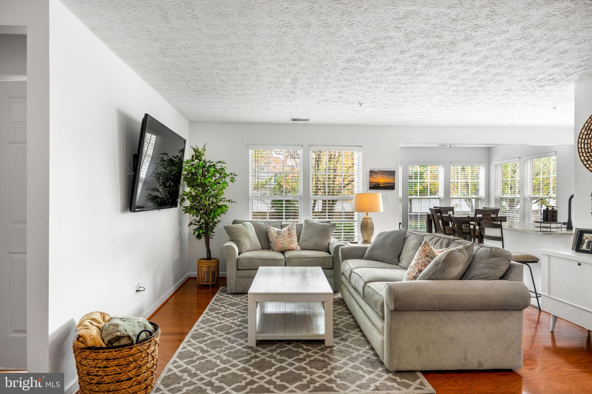 PINEY ORCHARD - Residential