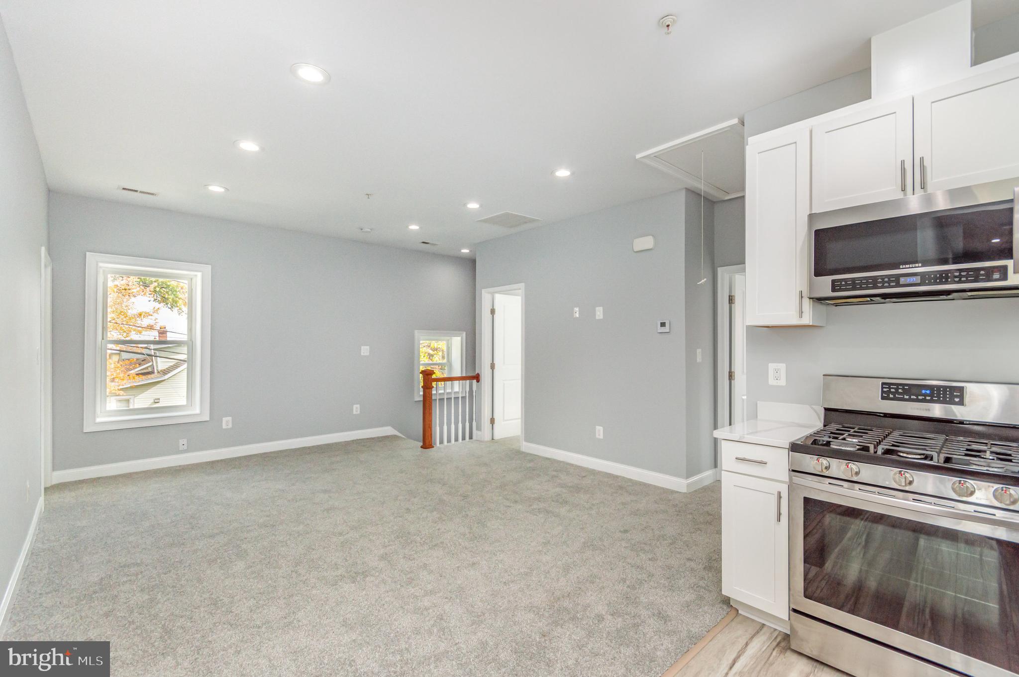 EDGEMONT - Residential Lease