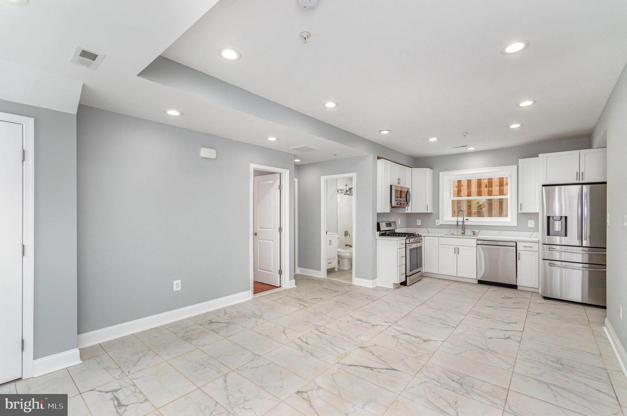 EDGEMONT - Residential Lease