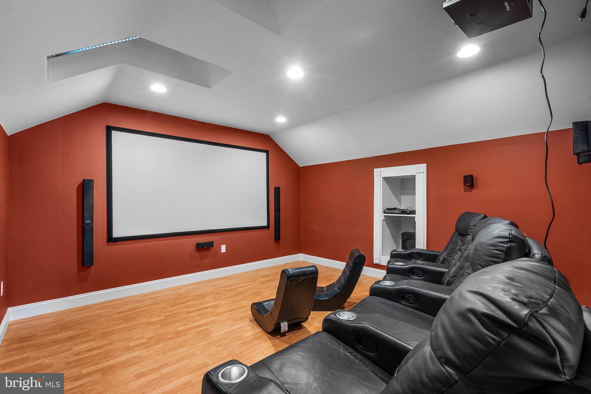 SMALLS NURSERY - Residential