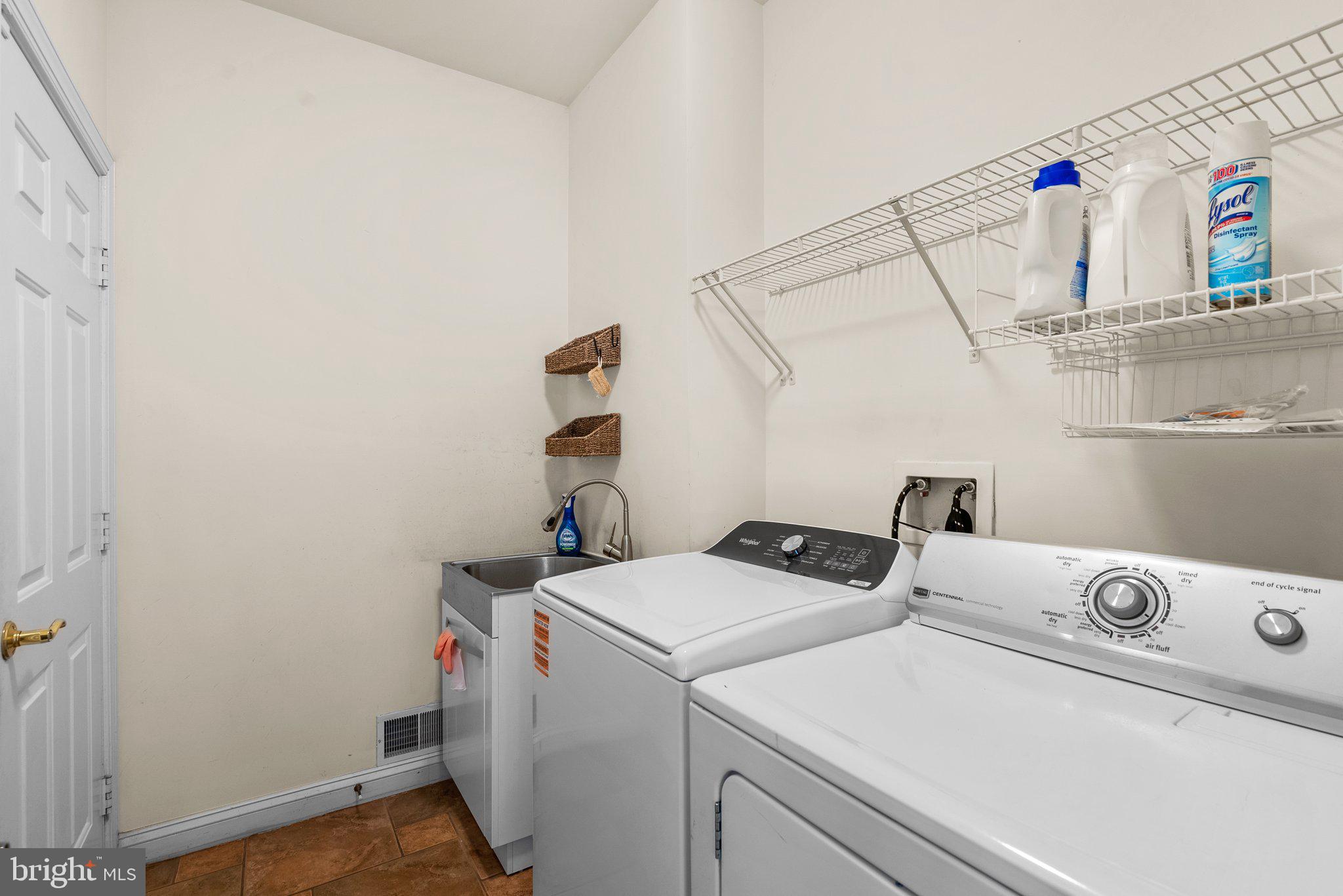 SMALLS NURSERY - Residential