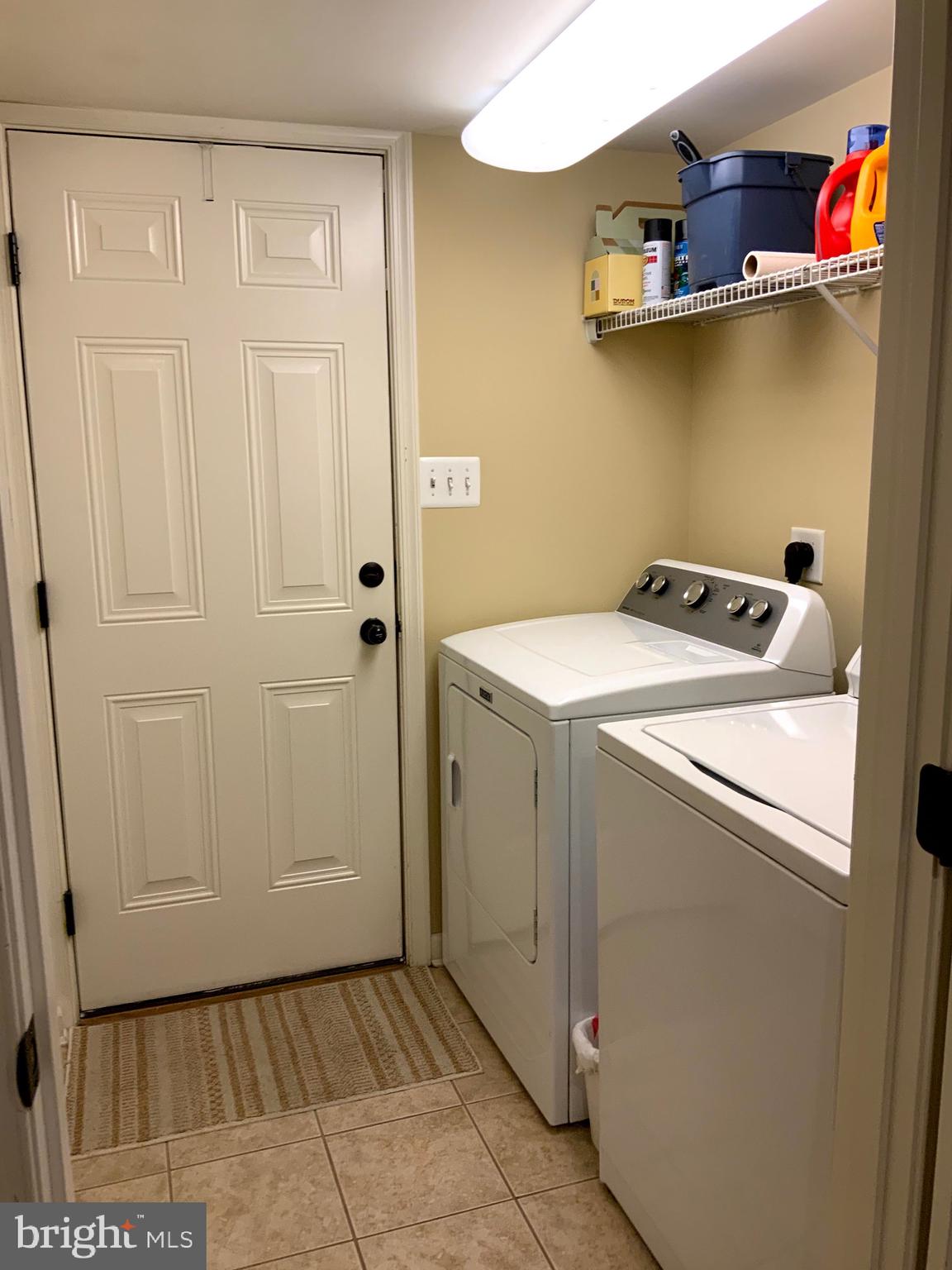 DIXON SQUARE - Residential